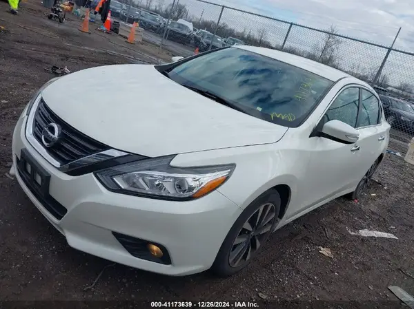 1N4AL3AP5JC192434 2018 NISSAN ALTIMA - Image 2