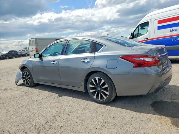 1N4AL3AP5JC192983 2018 NISSAN ALTIMA - Image 2