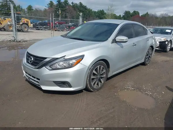 1N4AL3AP5JC194300 2018 NISSAN ALTIMA - Image 2