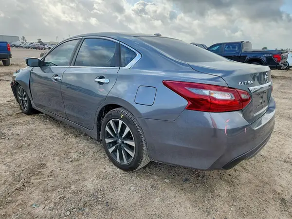 1N4AL3AP5JC196886 2018 NISSAN ALTIMA - Image 2