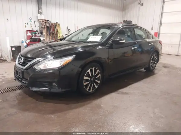 1N4AL3AP5JC198637 2018 NISSAN ALTIMA - Image 2