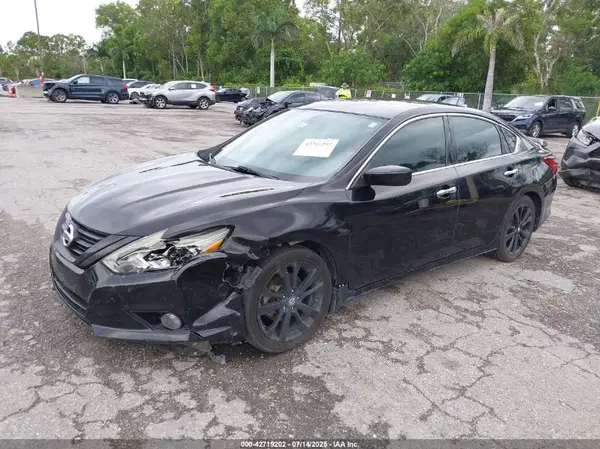 1N4AL3AP5JC198654 2018 NISSAN ALTIMA - Image 2