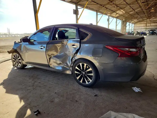 1N4AL3AP5JC200113 2018 NISSAN ALTIMA - Image 2