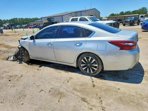 1N4AL3AP5JC201505 2018 NISSAN ALTIMA - Image 2