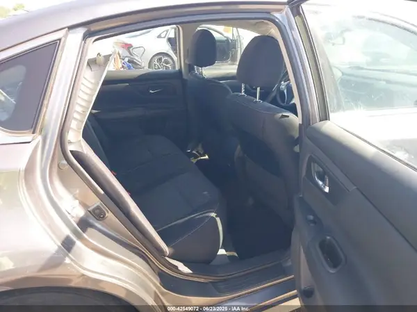 1N4AL3AP5JC202895 2018 NISSAN ALTIMA - Image 8