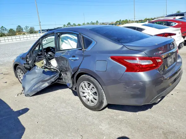 1N4AL3AP5JC204758 2018 NISSAN ALTIMA - Image 2