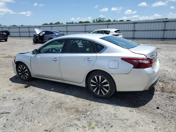1N4AL3AP5JC205490 2018 NISSAN ALTIMA - Image 2