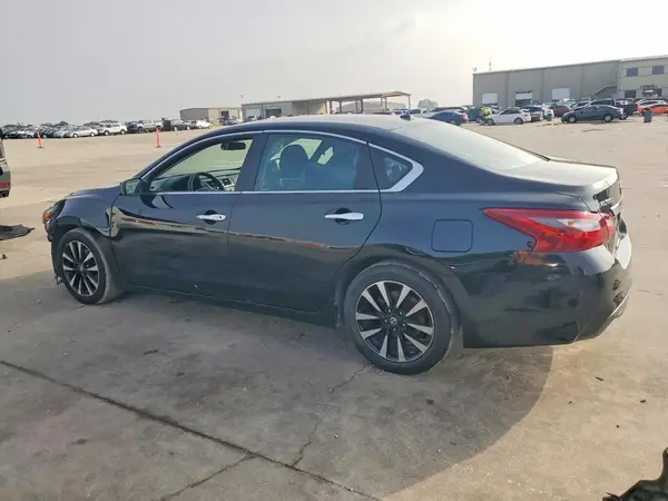 1N4AL3AP5JC206140 2018 NISSAN ALTIMA - Image 2