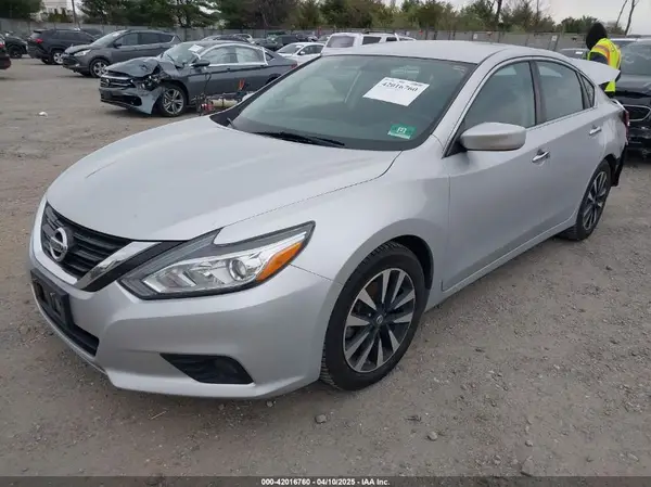 1N4AL3AP5JC206896 2018 NISSAN ALTIMA - Image 2
