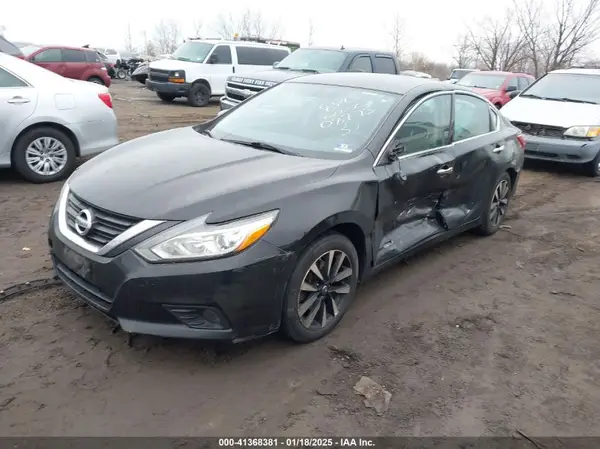 1N4AL3AP5JC208275 2018 NISSAN ALTIMA - Image 2