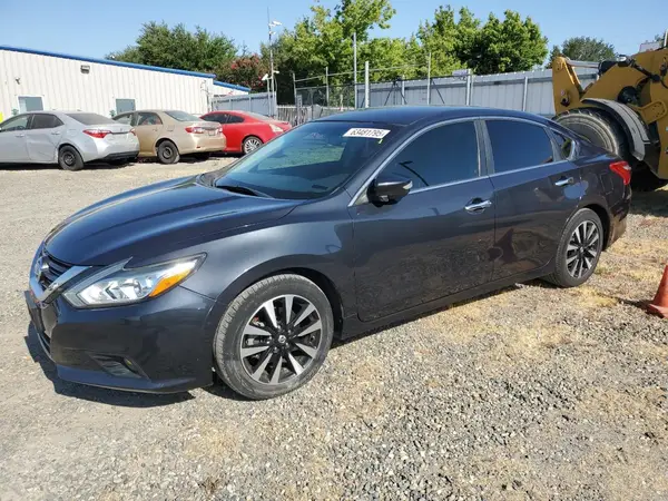 1N4AL3AP5JC211595 2018 NISSAN ALTIMA - Image 1