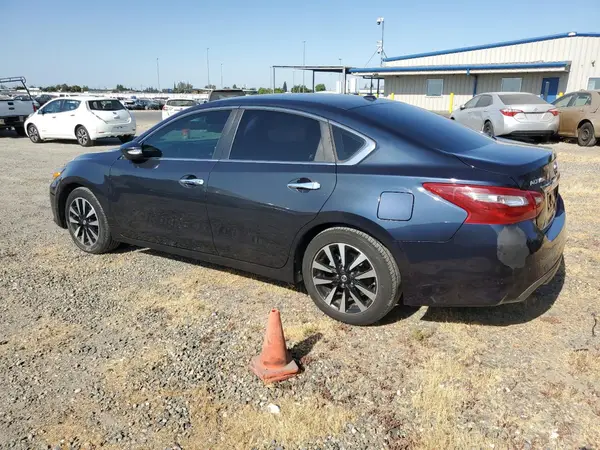 1N4AL3AP5JC211595 2018 NISSAN ALTIMA - Image 2