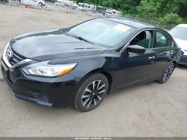 1N4AL3AP5JC211662 2018 NISSAN ALTIMA - Image 2
