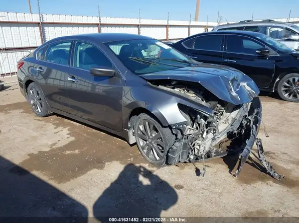 1N4AL3AP5JC212200 2018 NISSAN ALTIMA - Image 1