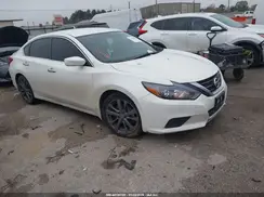 1N4AL3AP5JC215176 2018 NISSAN ALTIMA