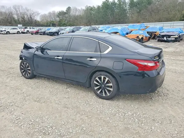 1N4AL3AP5JC215937 2018 NISSAN ALTIMA - Image 2