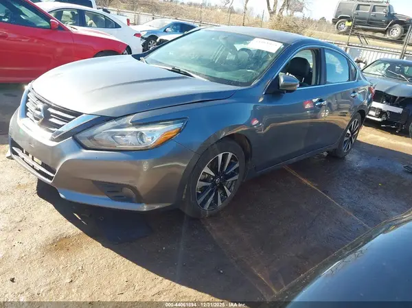 1N4AL3AP5JC216229 2018 NISSAN ALTIMA - Image 2