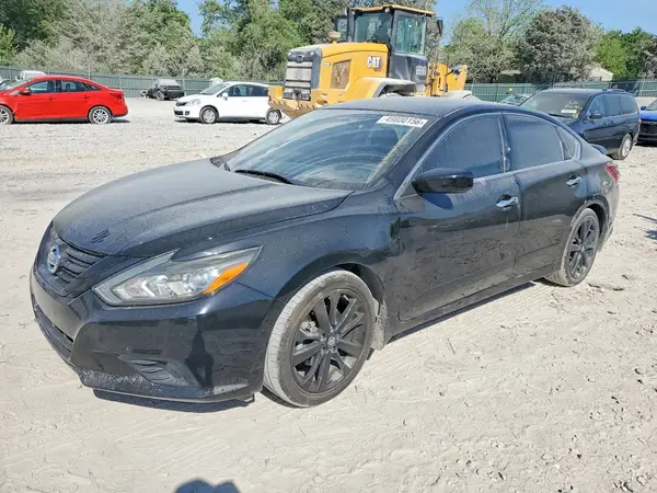 1N4AL3AP5JC217493 2018 NISSAN ALTIMA - Image 1