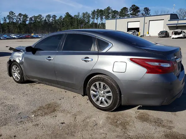 1N4AL3AP5JC217929 2018 NISSAN ALTIMA - Image 2