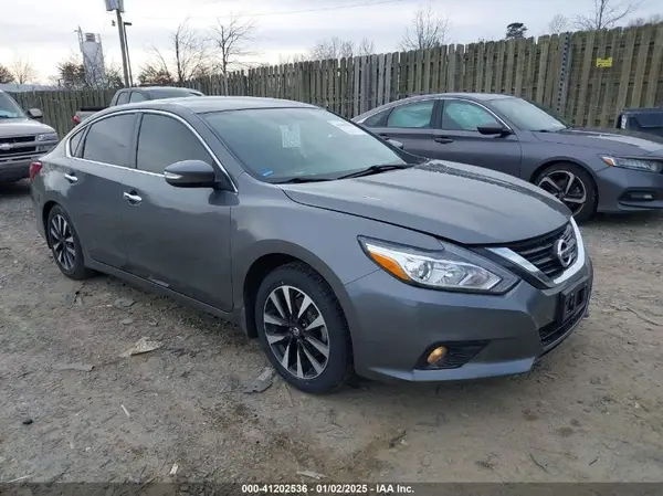 1N4AL3AP5JC221530 2018 NISSAN ALTIMA - Image 1