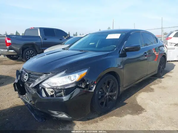 1N4AL3AP5JC221690 2018 NISSAN ALTIMA - Image 2