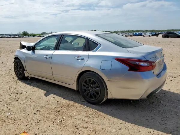 1N4AL3AP5JC222273 2018 NISSAN ALTIMA - Image 2