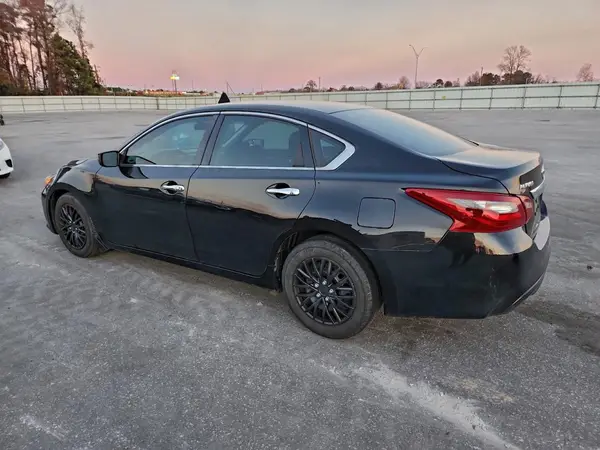 1N4AL3AP5JC223326 2018 NISSAN ALTIMA - Image 2