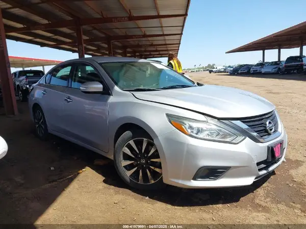 1N4AL3AP5JC224394 2018 NISSAN ALTIMA - Image 1