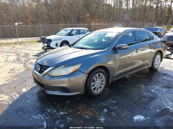 1N4AL3AP5JC224427 2018 NISSAN ALTIMA - Image 2