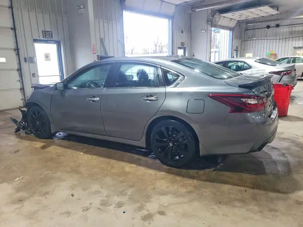 1N4AL3AP5JC224525 2018 NISSAN ALTIMA - Image 2