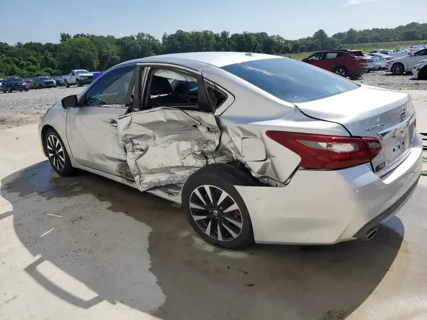 1N4AL3AP5JC227568 2018 NISSAN ALTIMA - Image 2