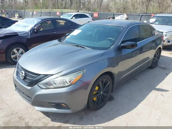 1N4AL3AP5JC228817 2018 NISSAN ALTIMA - Image 2