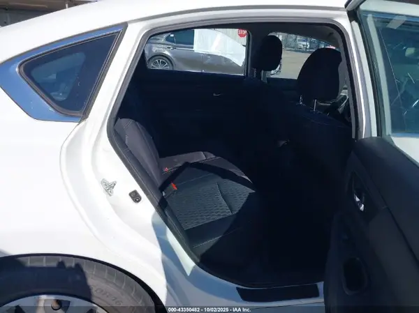 1N4AL3AP5JC230244 2018 NISSAN ALTIMA - Image 8