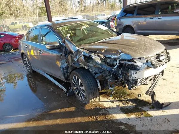 1N4AL3AP5JC230437 2018 NISSAN ALTIMA - Image 1
