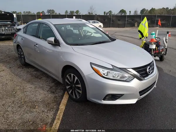 1N4AL3AP5JC231247 2018 NISSAN ALTIMA - Image 1