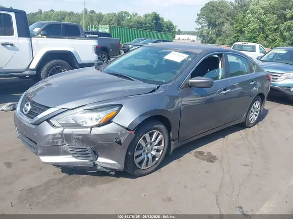 1N4AL3AP5JC233757 2018 NISSAN ALTIMA - Image 2
