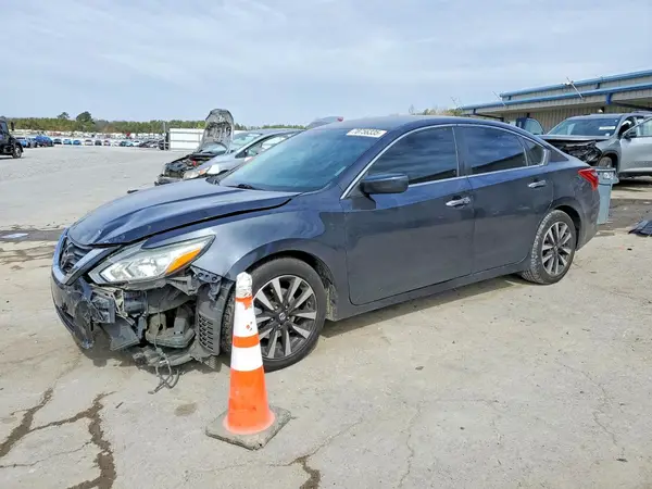 1N4AL3AP5JC236495 2018 NISSAN ALTIMA - Image 1