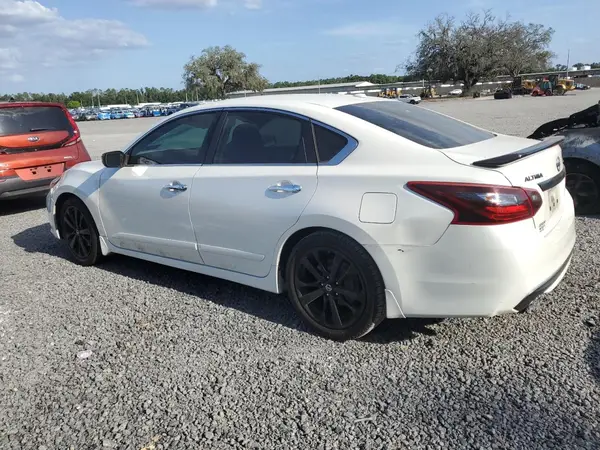 1N4AL3AP5JC237033 2018 NISSAN ALTIMA - Image 2