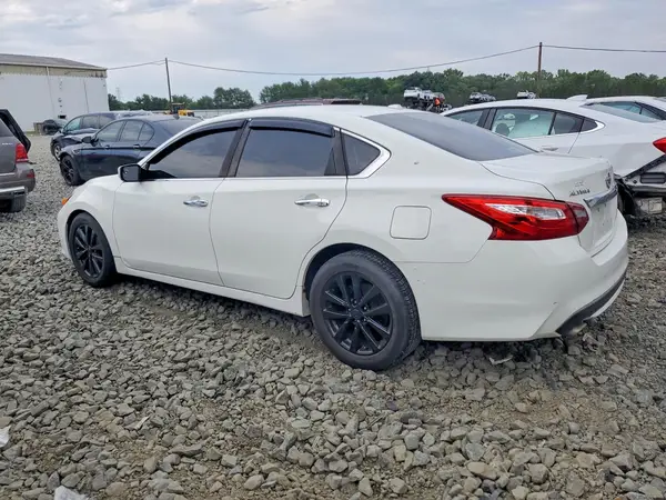 1N4AL3AP5JC239641 2018 NISSAN ALTIMA - Image 2