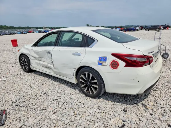1N4AL3AP5JC243558 2018 NISSAN ALTIMA - Image 2