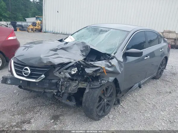 1N4AL3AP5JC244239 2018 NISSAN ALTIMA - Image 2