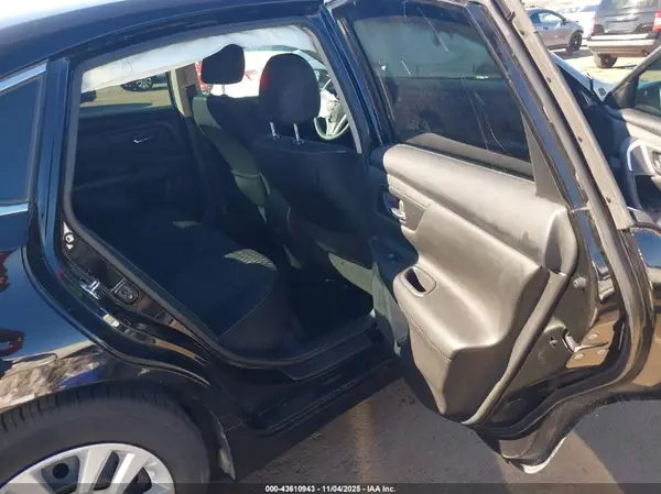 1N4AL3AP5JC245780 2018 NISSAN ALTIMA - Image 8