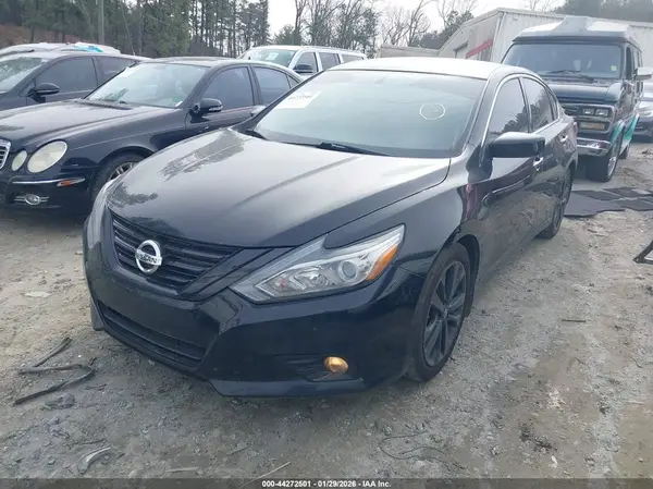 1N4AL3AP5JC246119 2018 NISSAN ALTIMA - Image 2