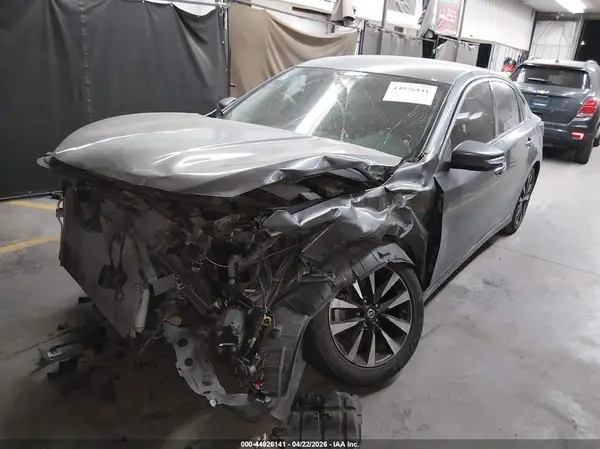 1N4AL3AP5JC246198 2018 NISSAN ALTIMA - Image 2