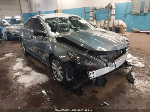 1N4AL3AP5JC248257 2018 NISSAN ALTIMA - Image 1