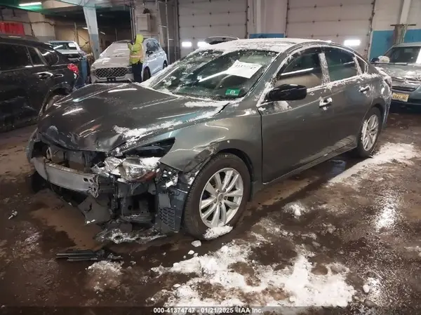 1N4AL3AP5JC248257 2018 NISSAN ALTIMA - Image 2