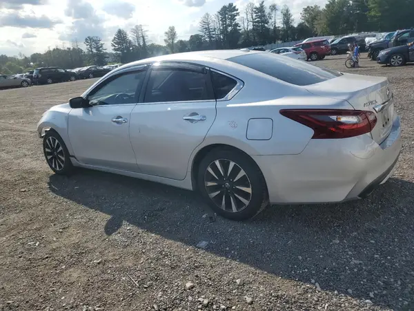 1N4AL3AP5JC248582 2018 NISSAN ALTIMA - Image 2