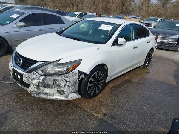 1N4AL3AP5JC248713 2018 NISSAN ALTIMA - Image 2