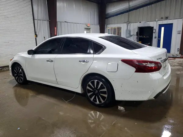 1N4AL3AP5JC249201 2018 NISSAN ALTIMA - Image 2