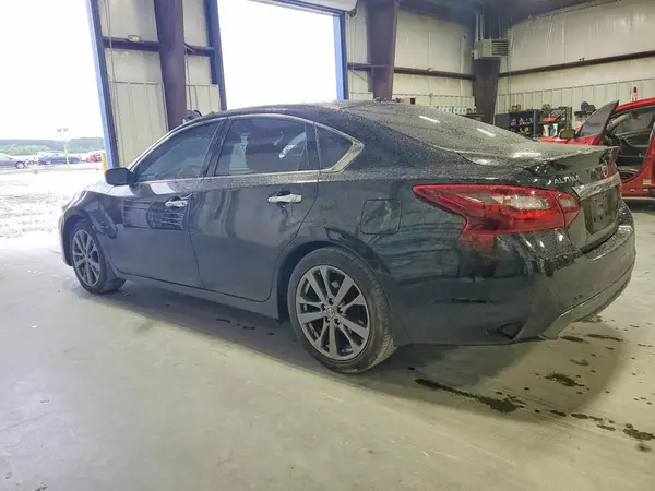 1N4AL3AP5JC249666 2018 NISSAN ALTIMA - Image 2